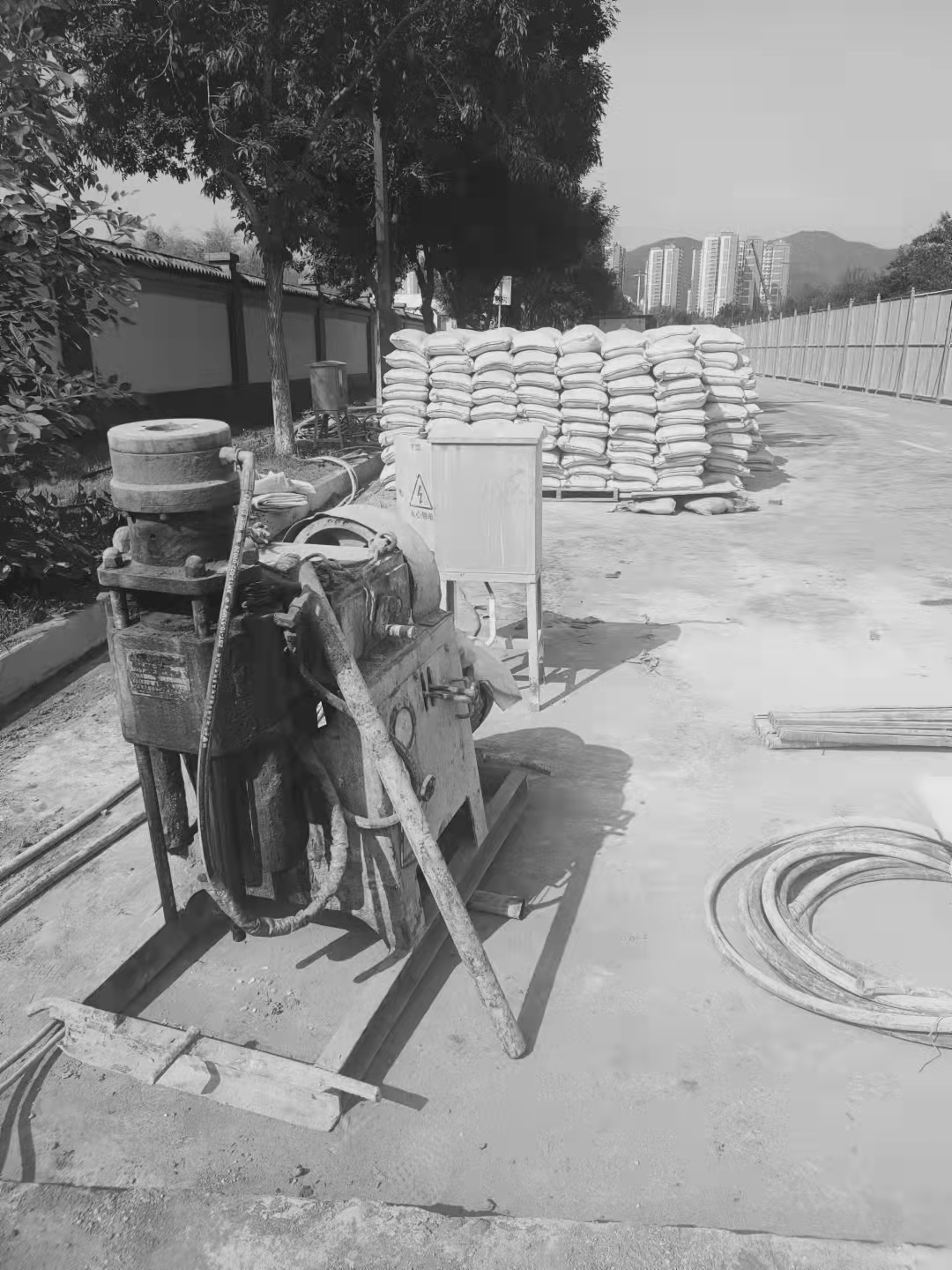 安居场区重载车疑难路基处理方案